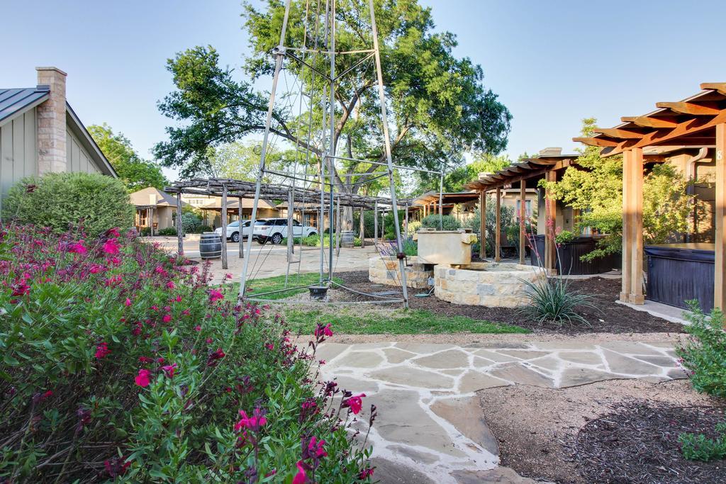 Wine Country Cottages On Main Fredericksburg Buitenkant foto